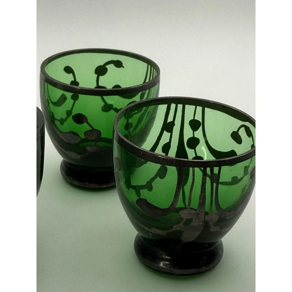 VTG Italian Emerald Green Glass Decanter & Glasses Silver Overlay Florence Italy